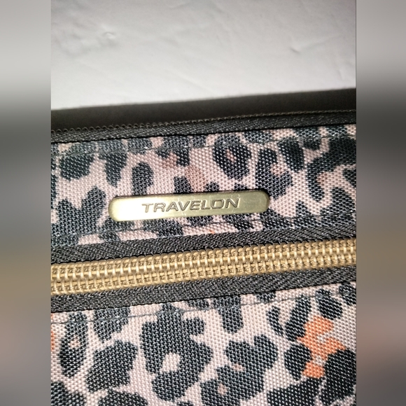 Travelon (Multicolor) Animal Print RFID Block Single Zip Around Wristlet Wallet - Picture 2 of 11